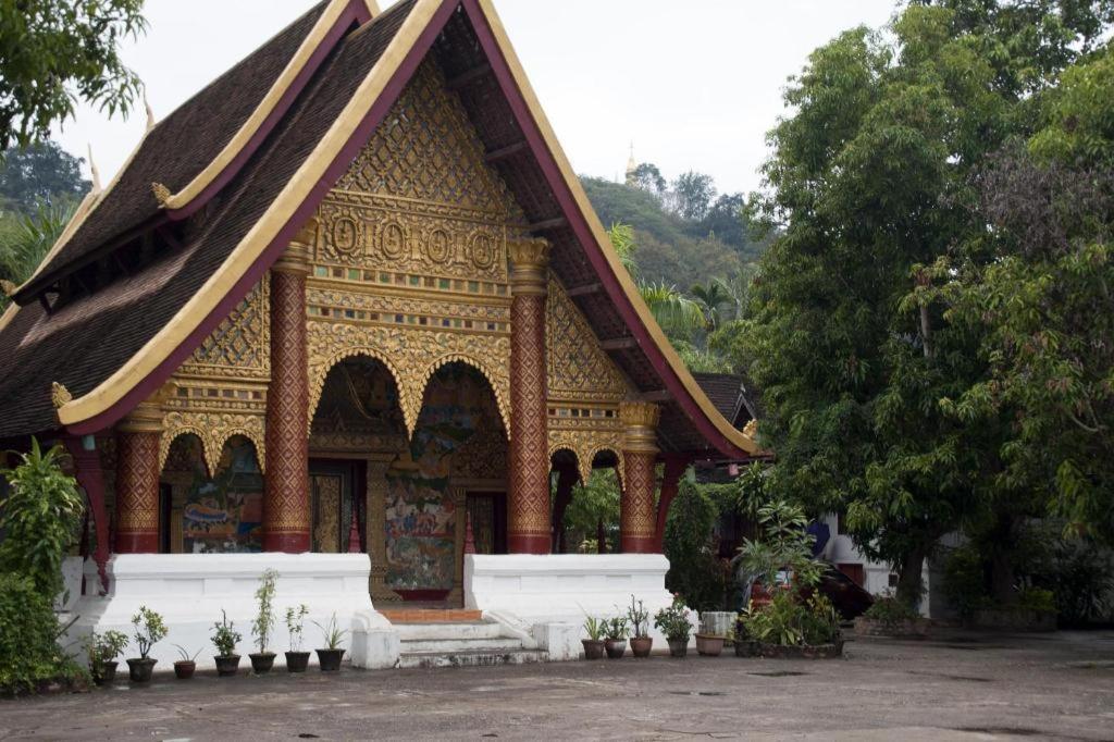 Villa Santi Hotel Luang Prabang Luaran gambar