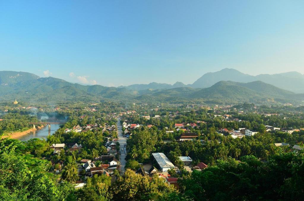 Villa Santi Hotel Luang Prabang Luaran gambar