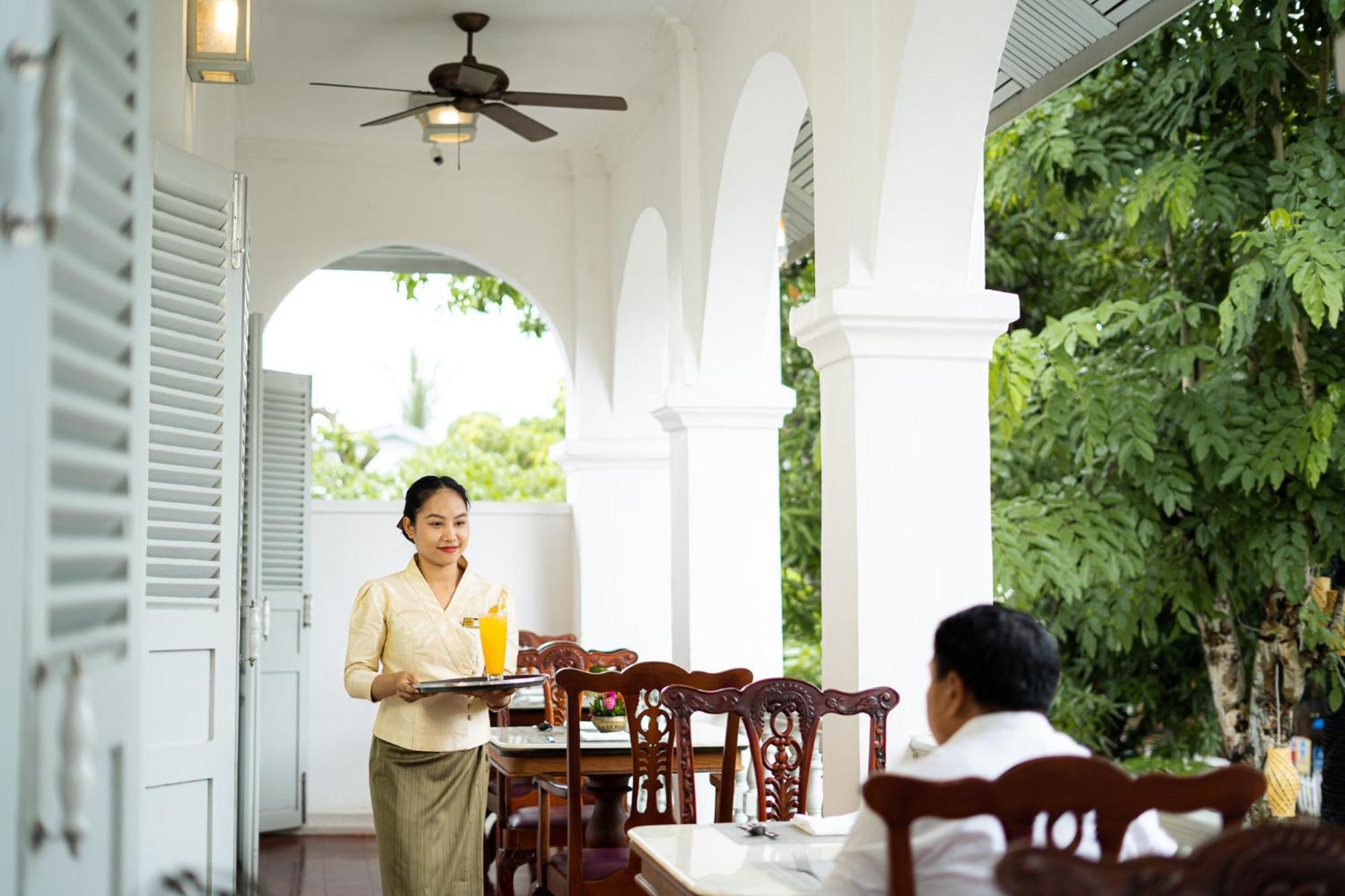 Villa Santi Hotel Luang Prabang Luaran gambar